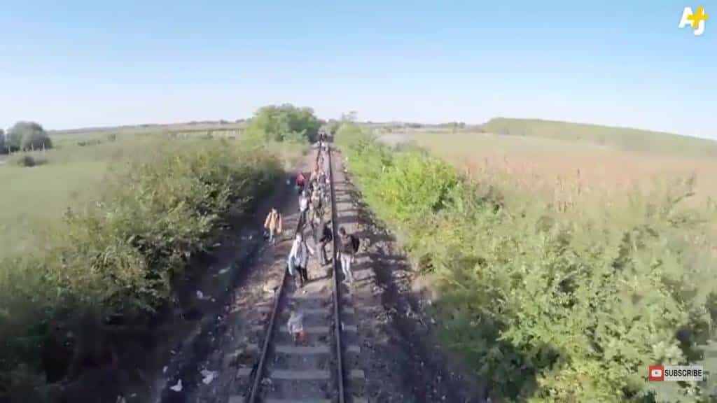 RT @arabthomness: #RefugeeCrisis: drone footage…